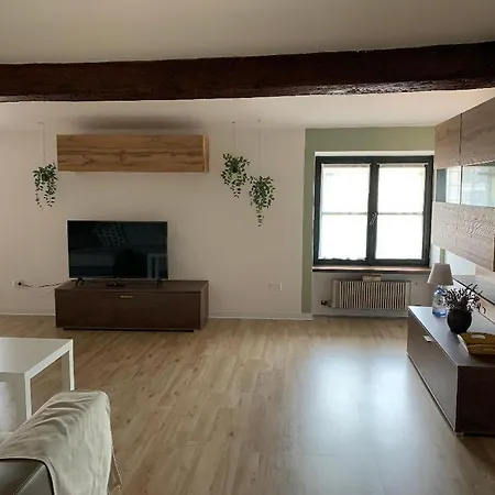 La Casa Di Manu Apartment *